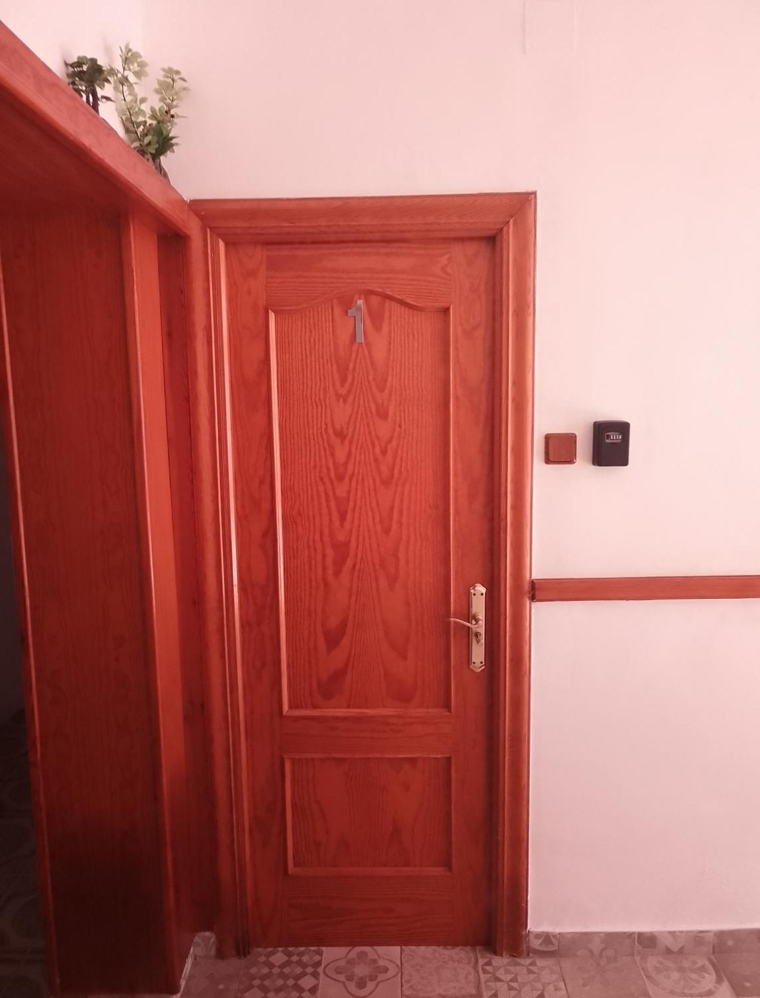 Malaga Center Rooms Стая снимка