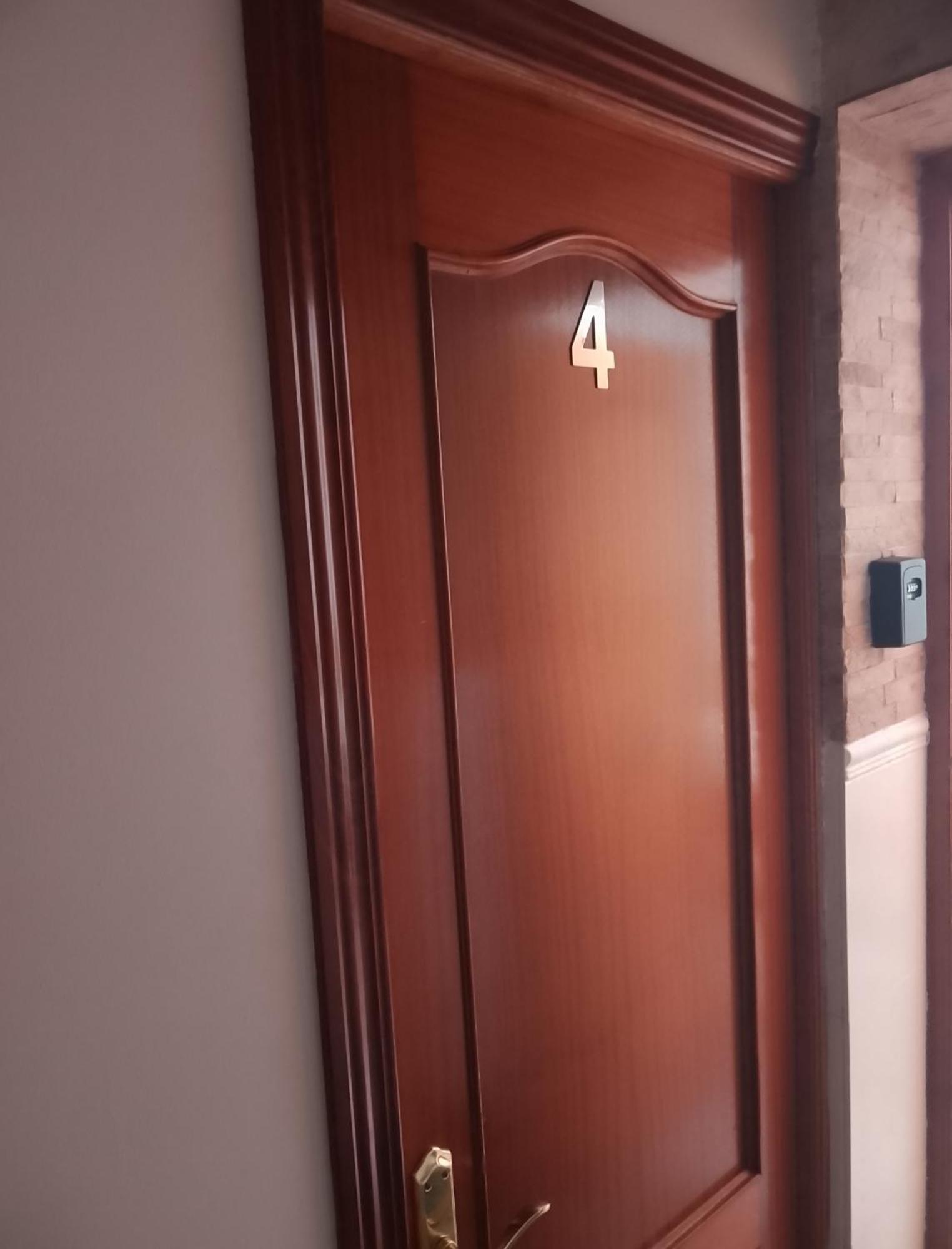 Malaga Center Rooms Стая снимка