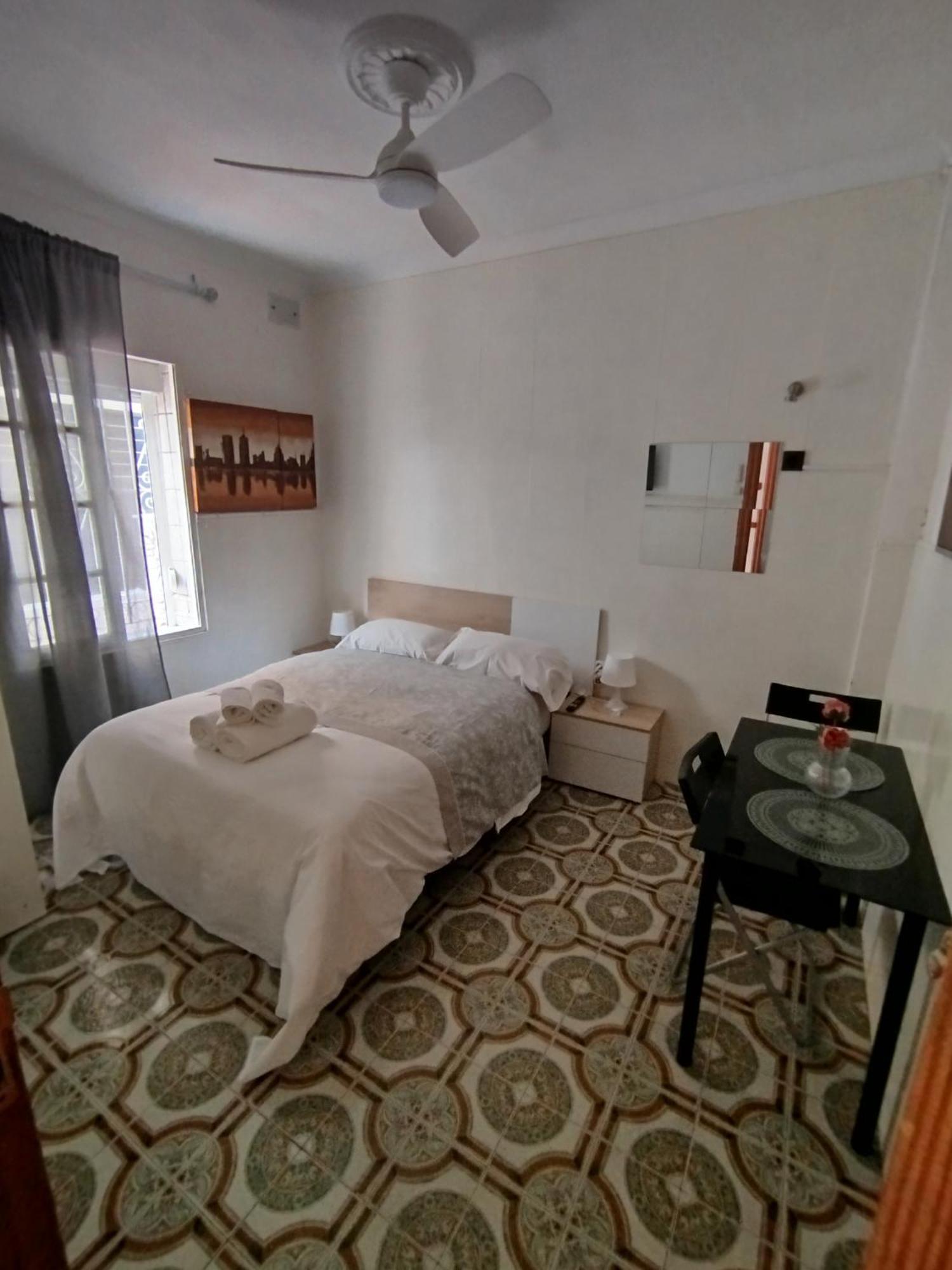 Malaga Center Rooms Екстериор снимка